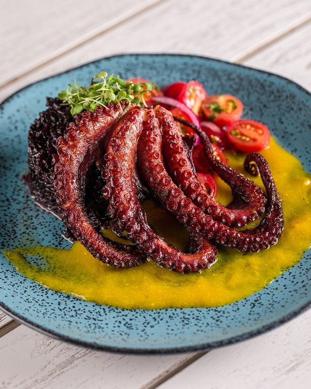 Polvo com Arroz Negro